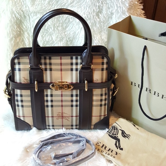 burberry bag tag